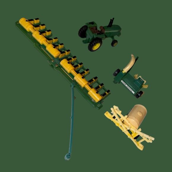 Ertl Mini Diecast Tractor, Sprayer, Corn Planter & Harvester Farm Vehicles A14 - Picture 9 of 15